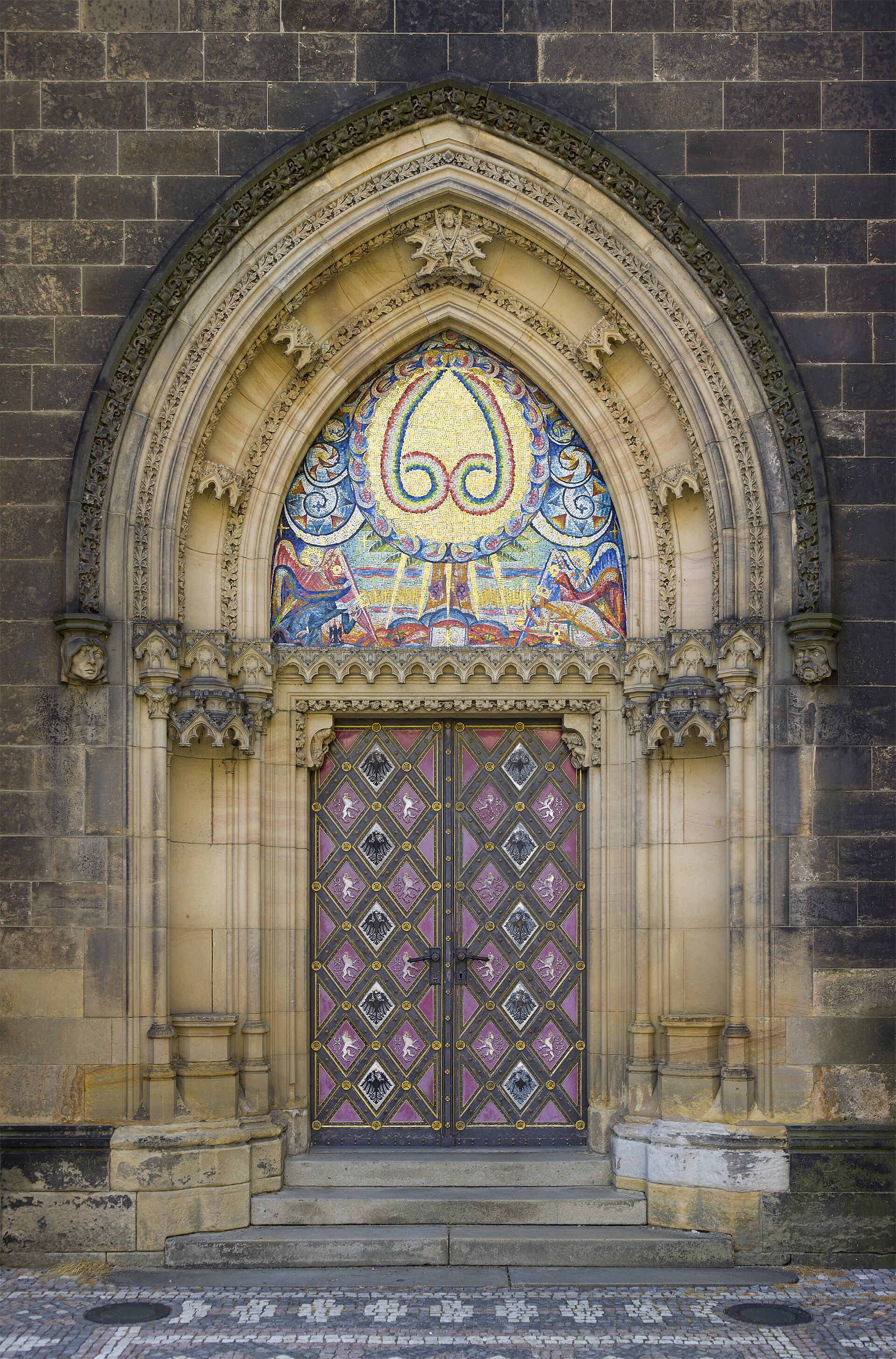 The portal of the basilica at Vysehrad