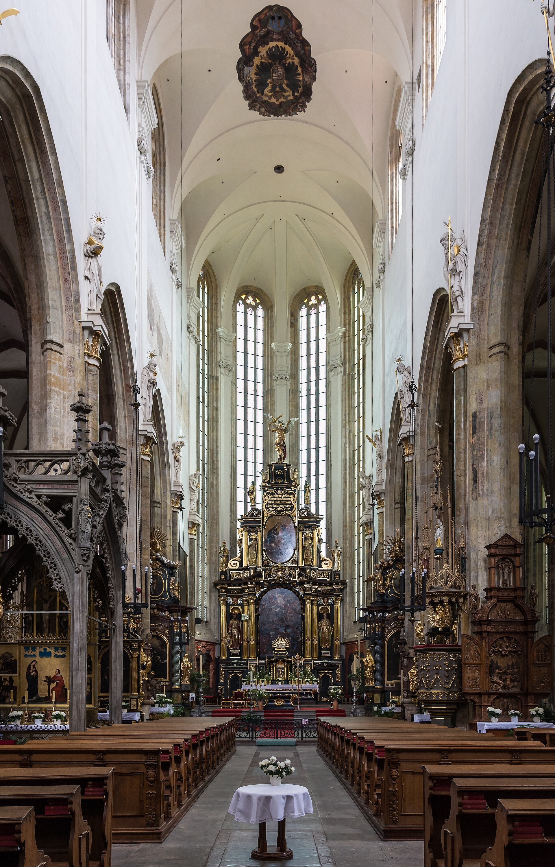 The interior of Týn Church